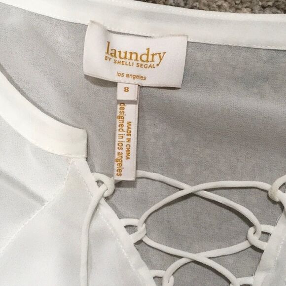 Laundry lace front blouse. NWOT - Picture 5 of 5